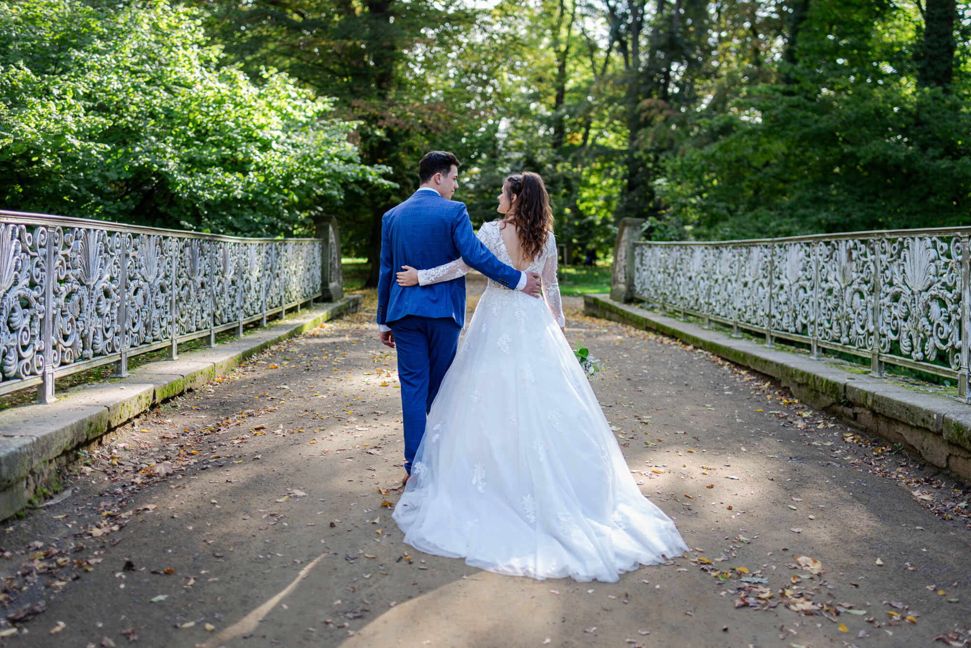Svatební fotograf | párové fotky novomanželů, Podzámecká zahrada, Kroměříž