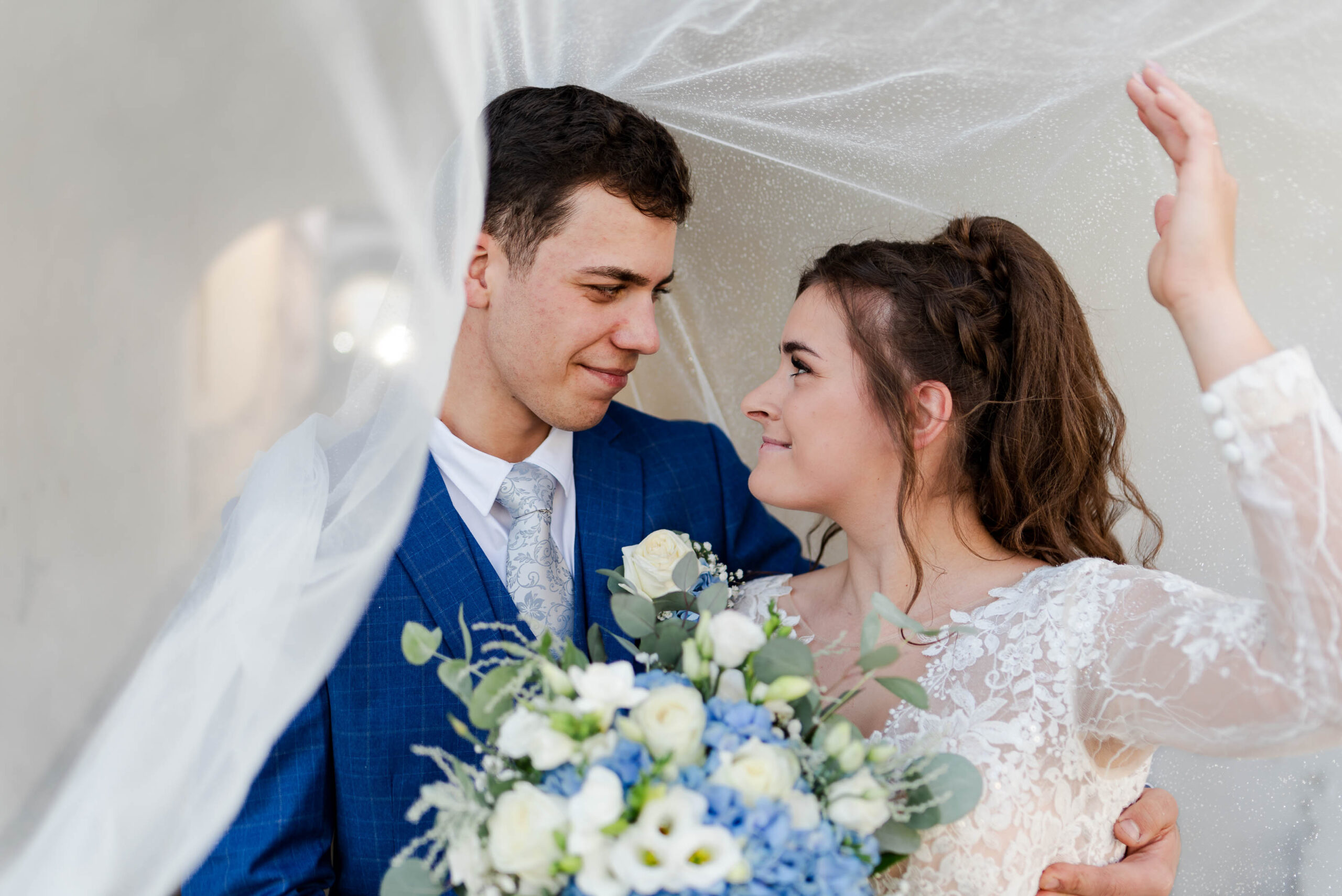 Svatební fotograf | párové fotky novomanželů, Zlínsko