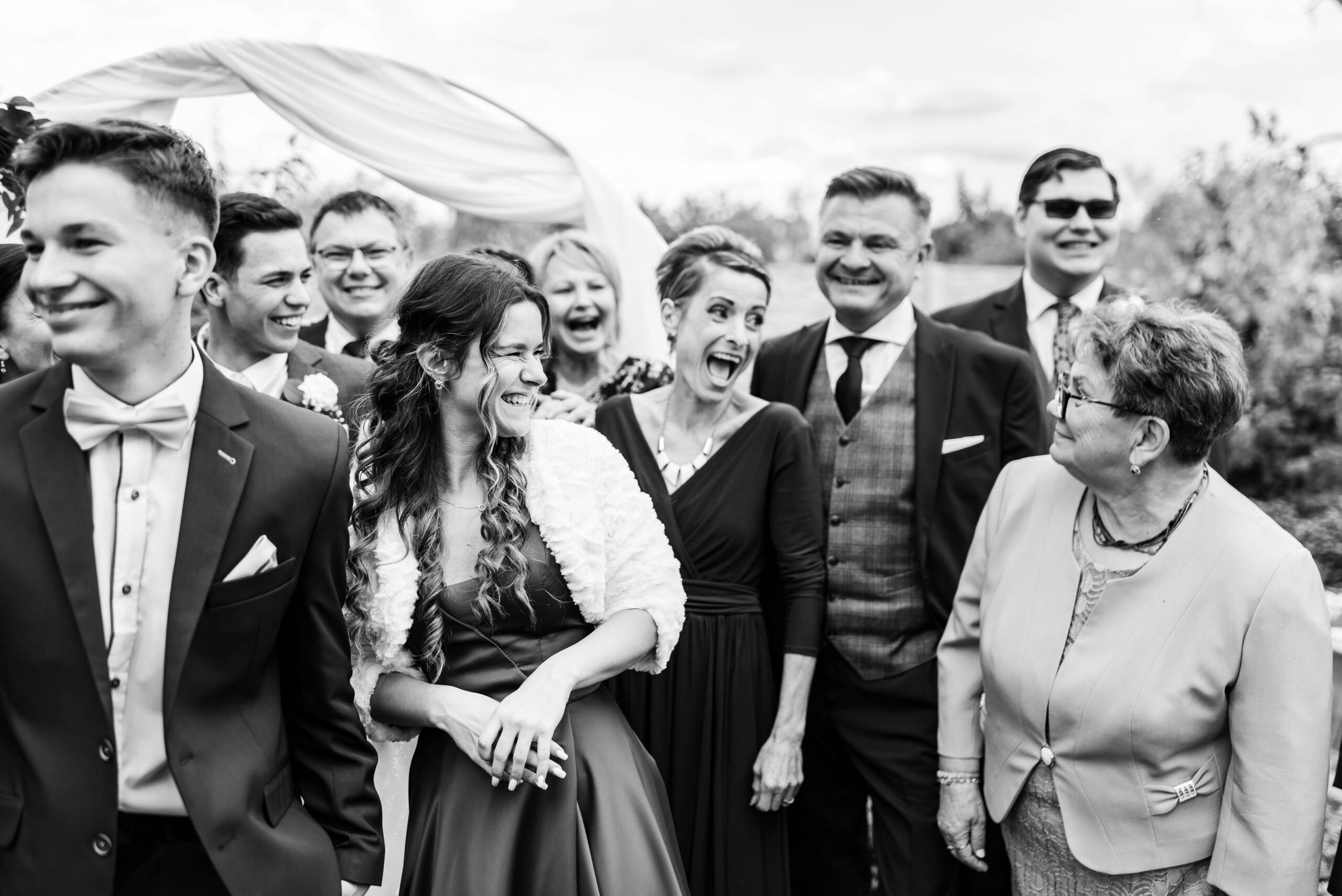 Svatební fotograf | emoce na svatbě, Zlínsko