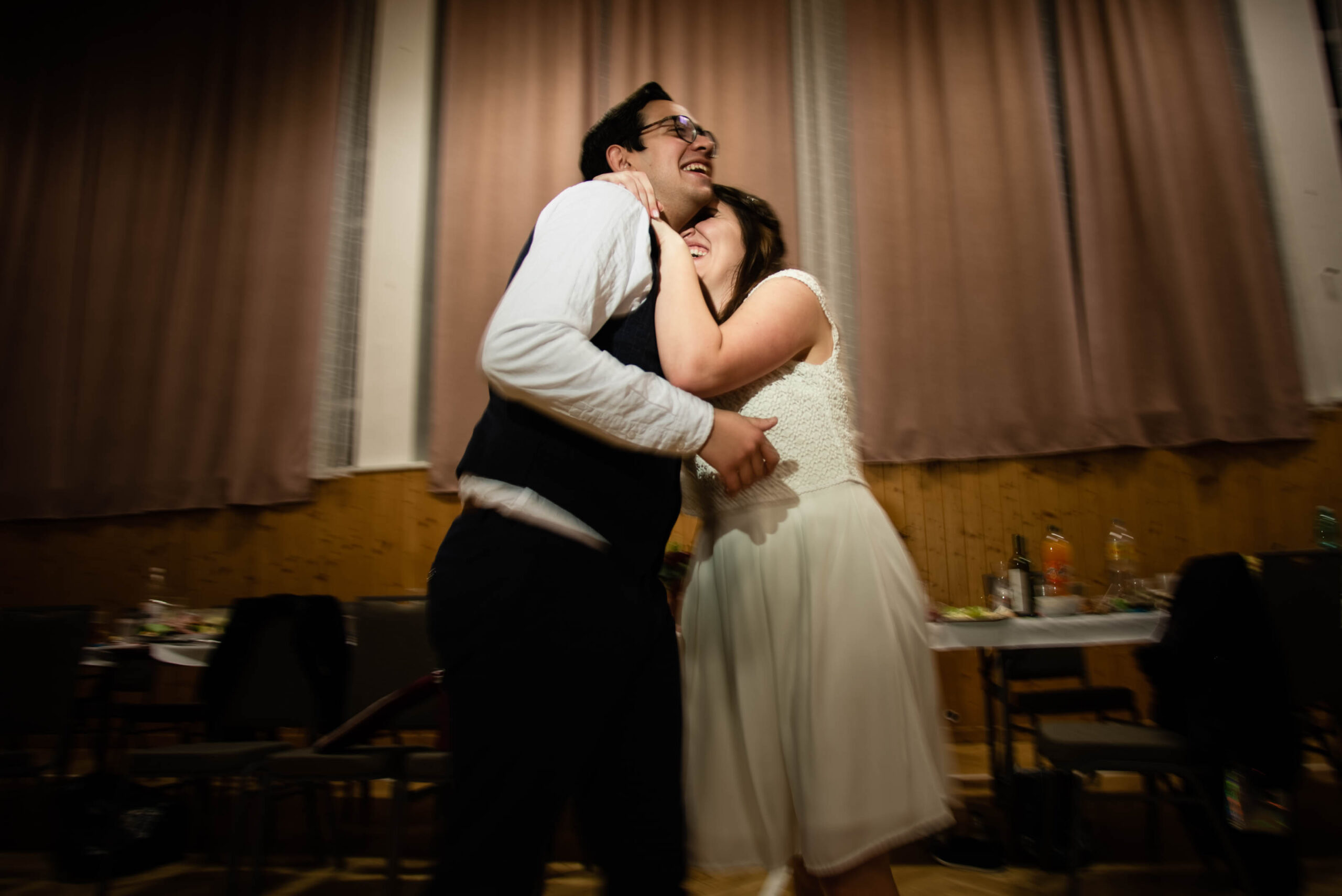 Svatební zábava, tanec | Svatební fotograf Brno
